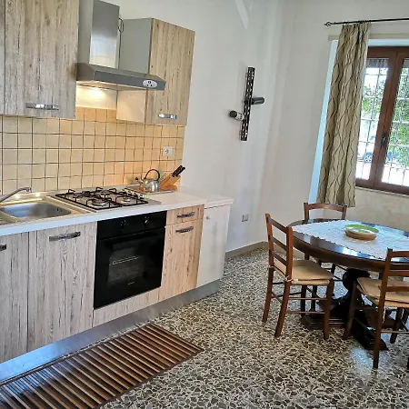 Casa S'incontru Apartmán Oliena