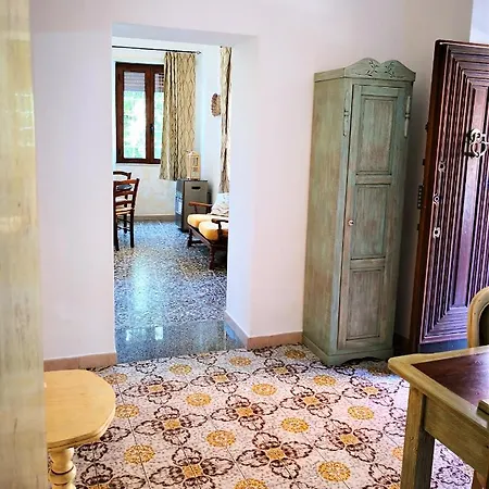 Casa S'incontru * Oliena